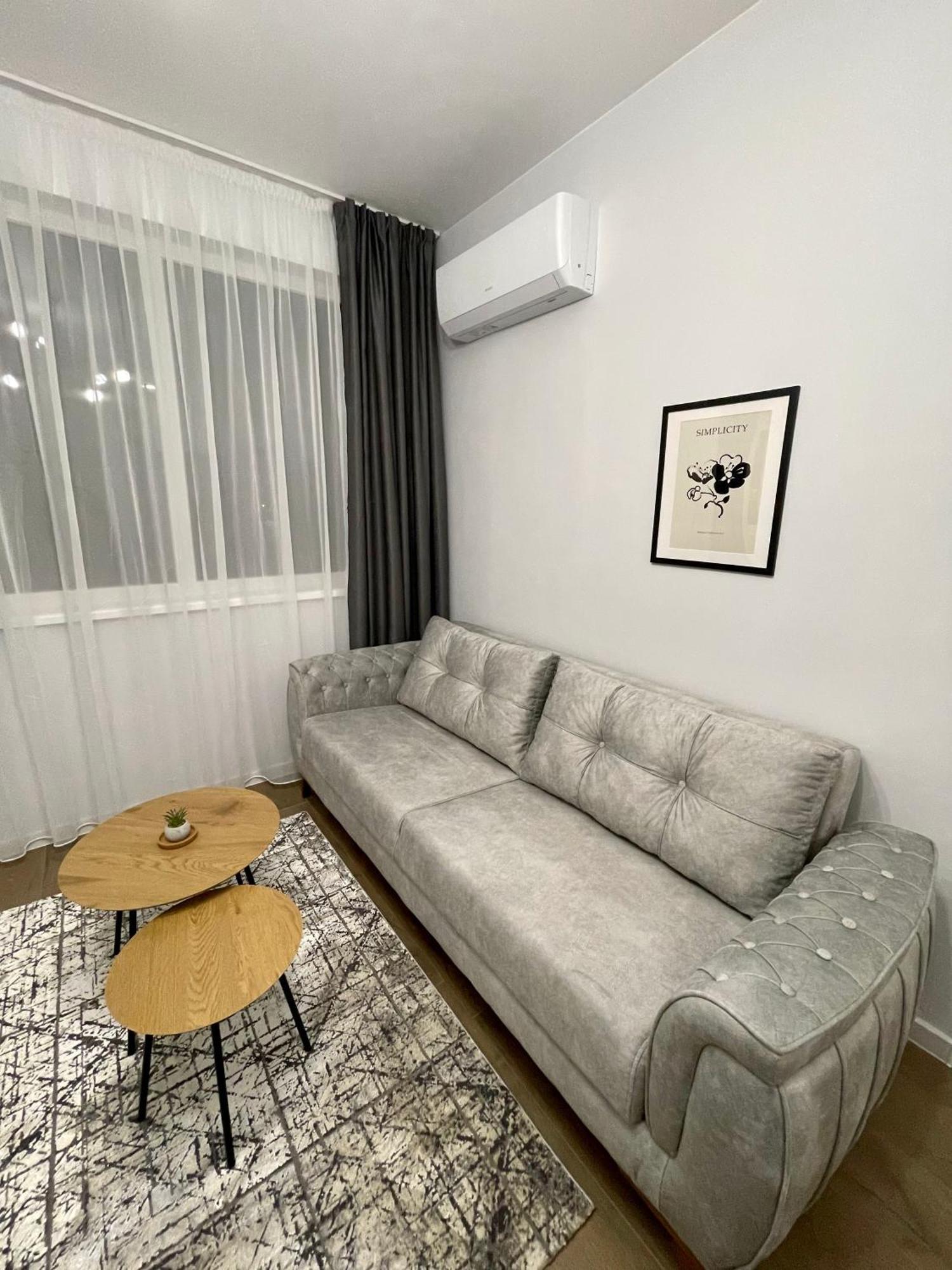Vanquish Central Apartment Varna Luaran gambar