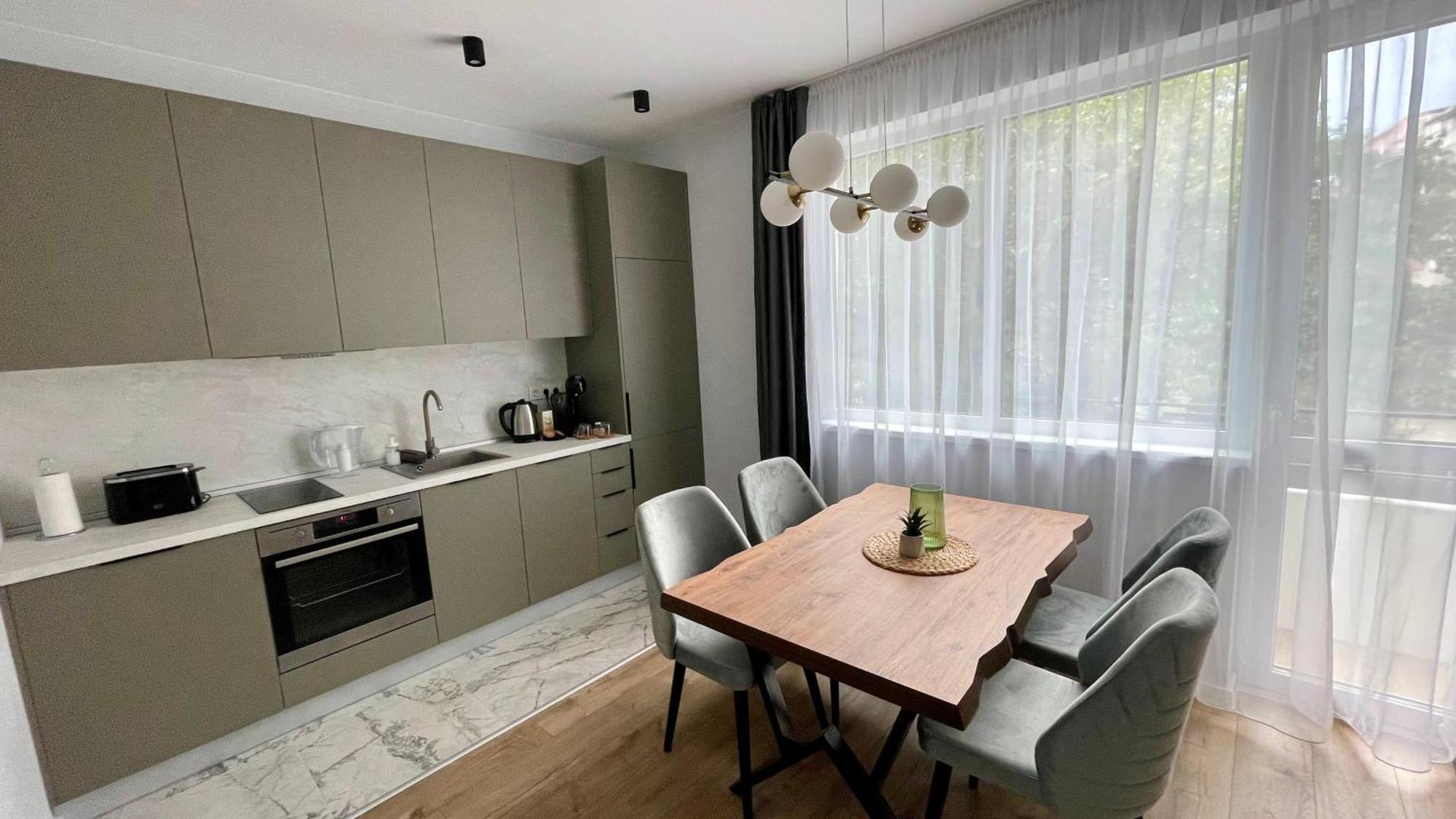 Vanquish Central Apartment Varna Luaran gambar